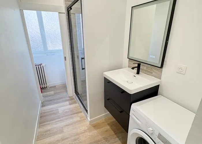 Spacieux Quartier Coty Apartment *